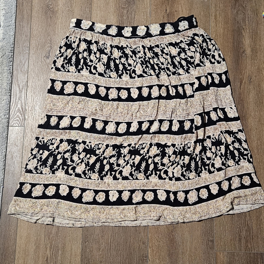 Vintage Sag Harbor Black and Cream Floral A-Line Skirt